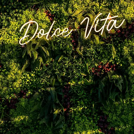 Dolce Vita, Spa, Sur